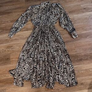 Vintage Tamuna Ingorokya Dress